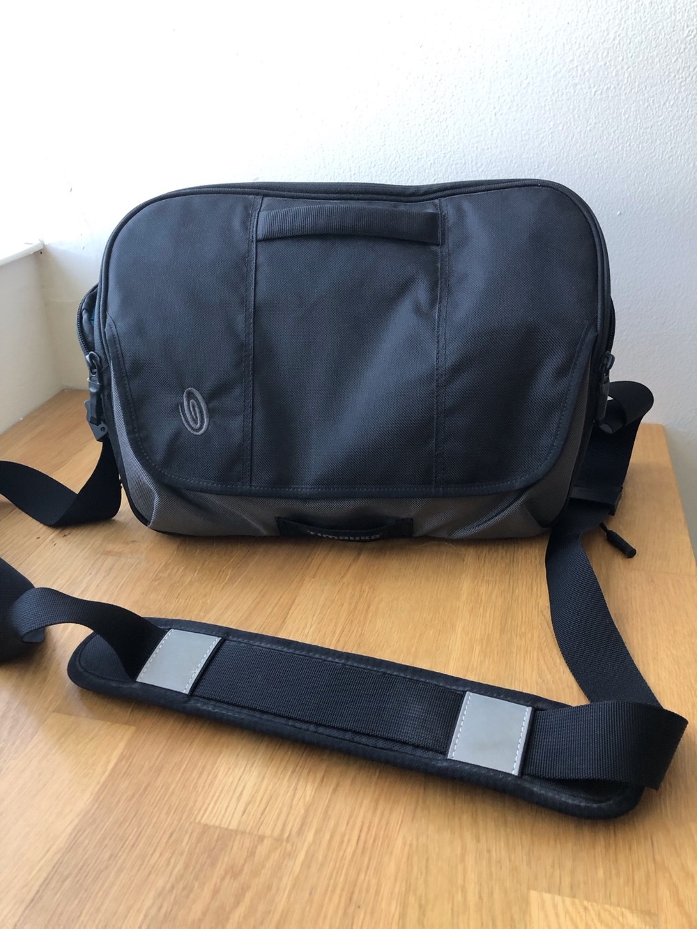 Timbuk2 Messenger Bag Camera Bag Excellent Used Condition